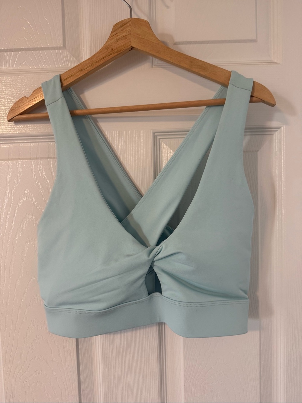 7. FABLETICS OASIS TWIST SPORTS BRA